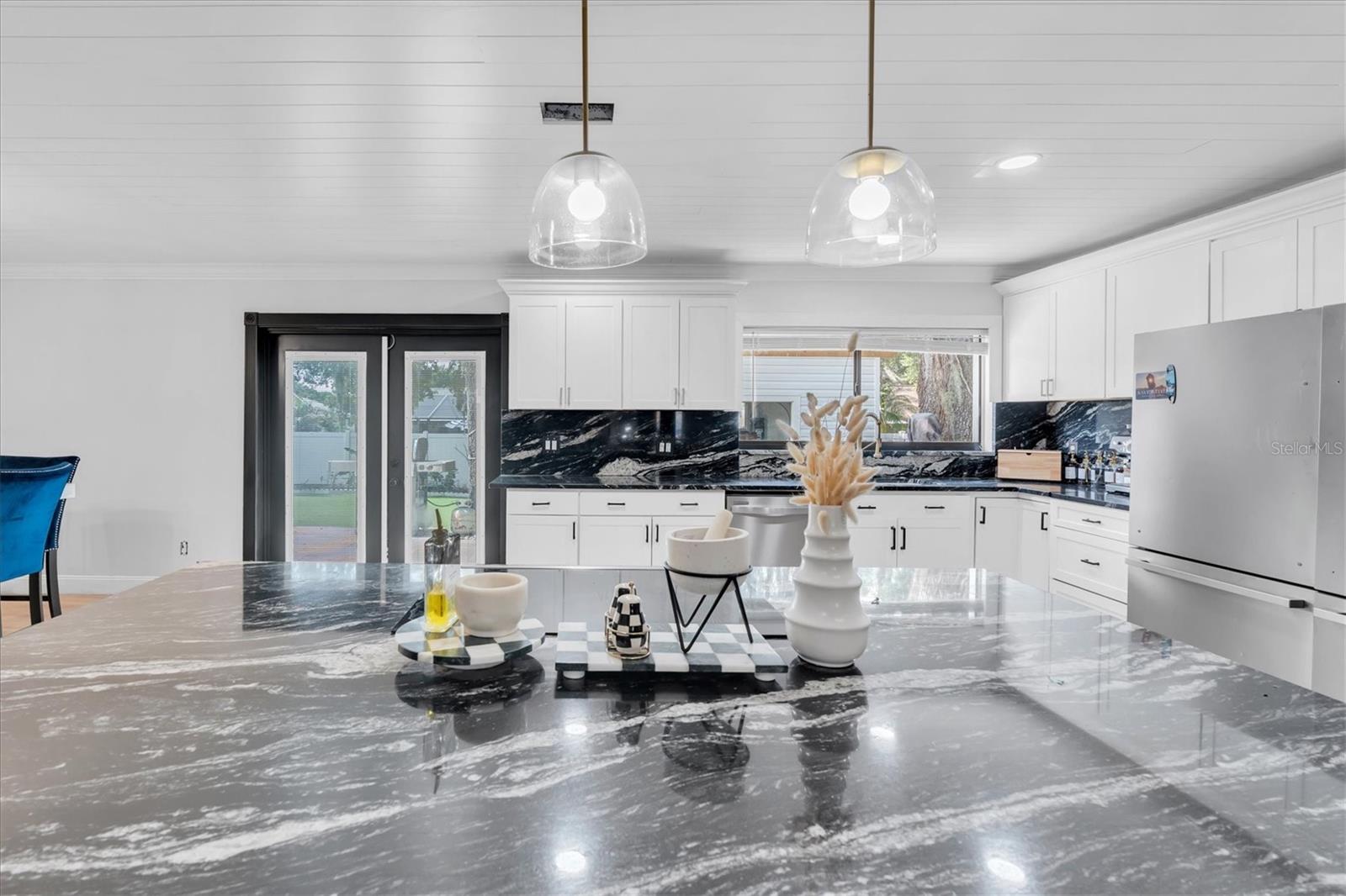 1901 LANDSIDE DR — photo 14