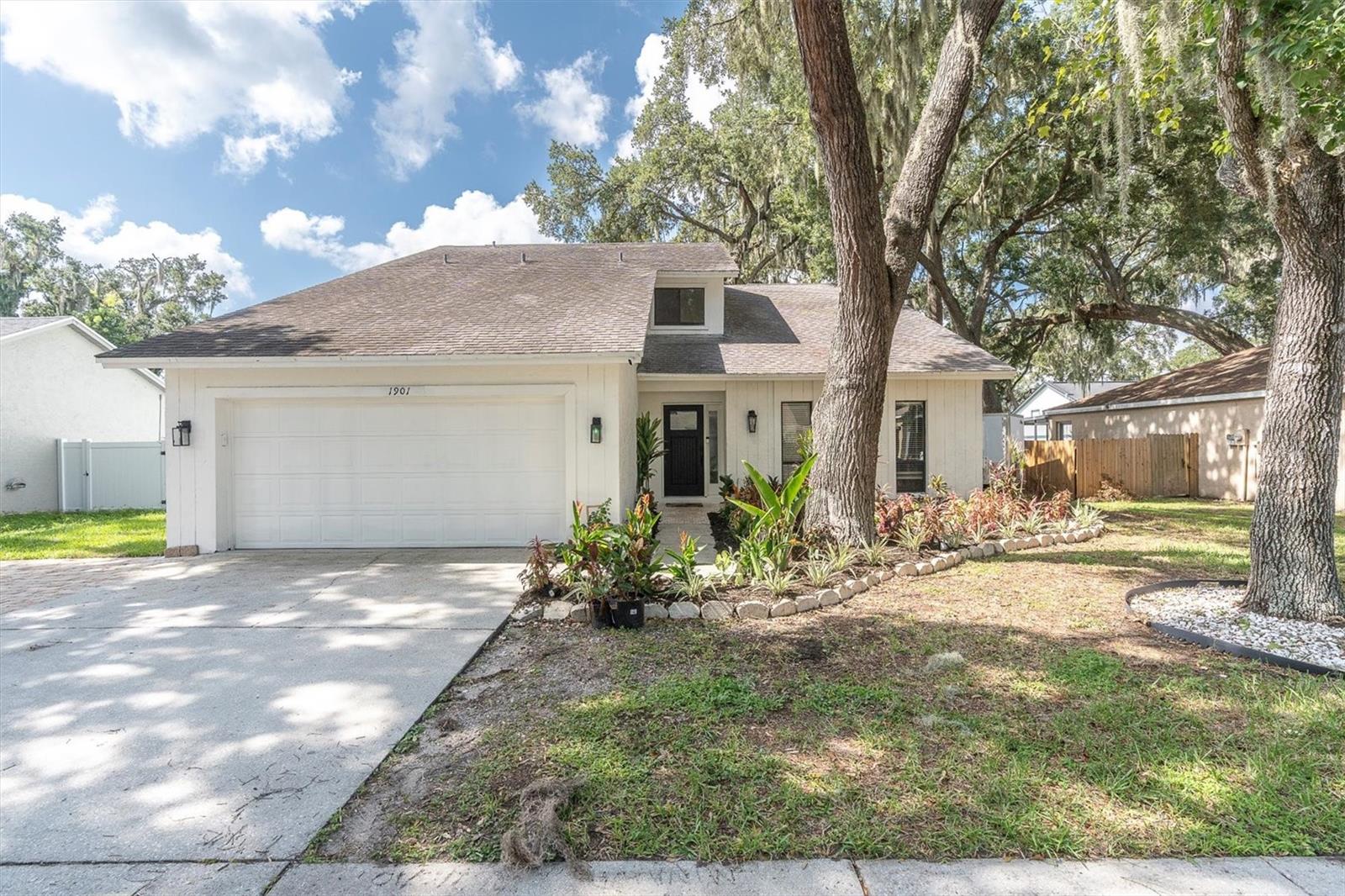 1901 LANDSIDE DR — photo 50