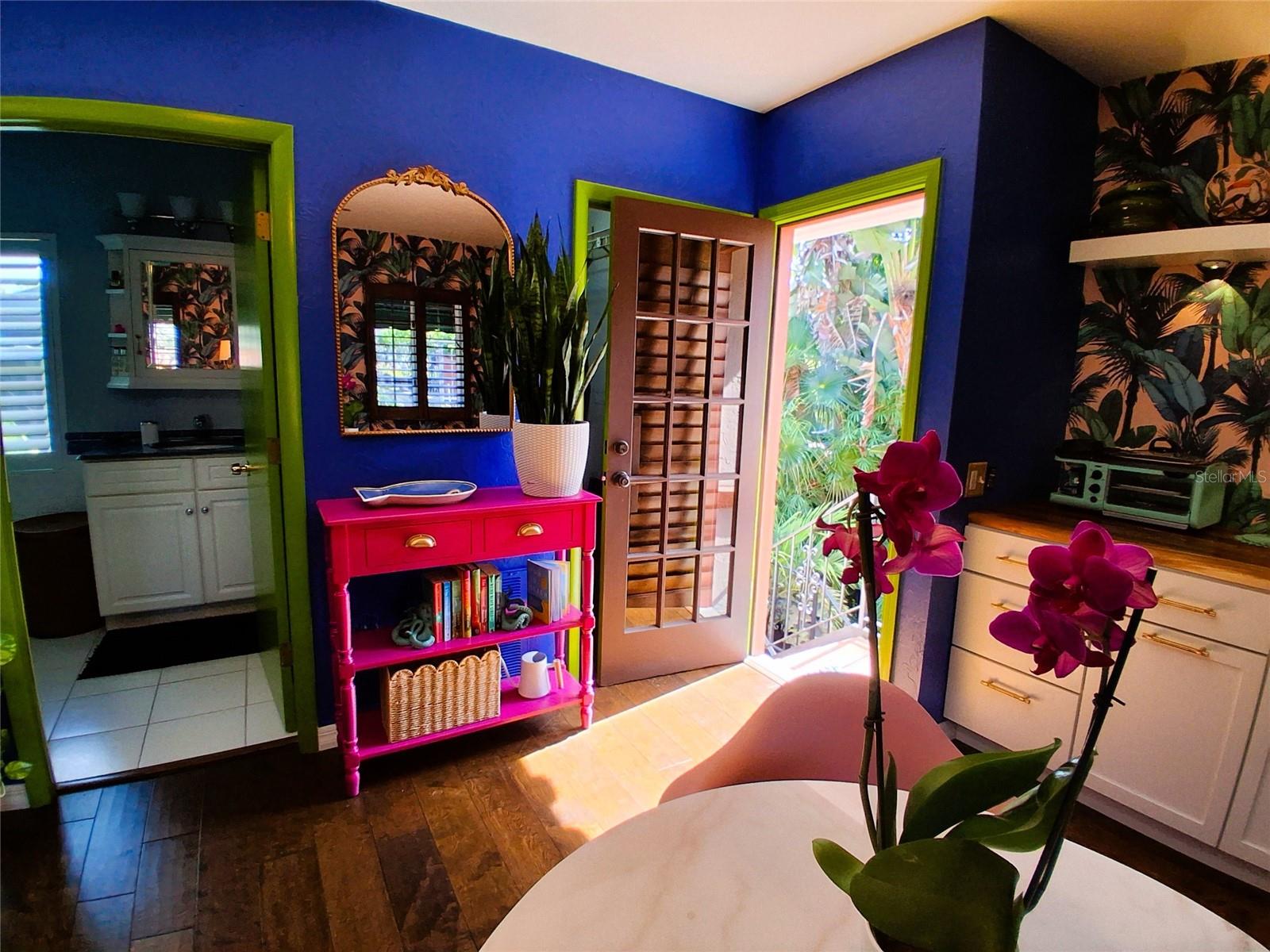 451 WOODLAND DR — photo 13