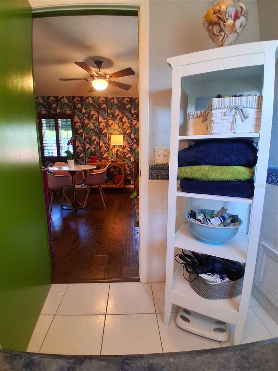 451 WOODLAND DR — photo 19