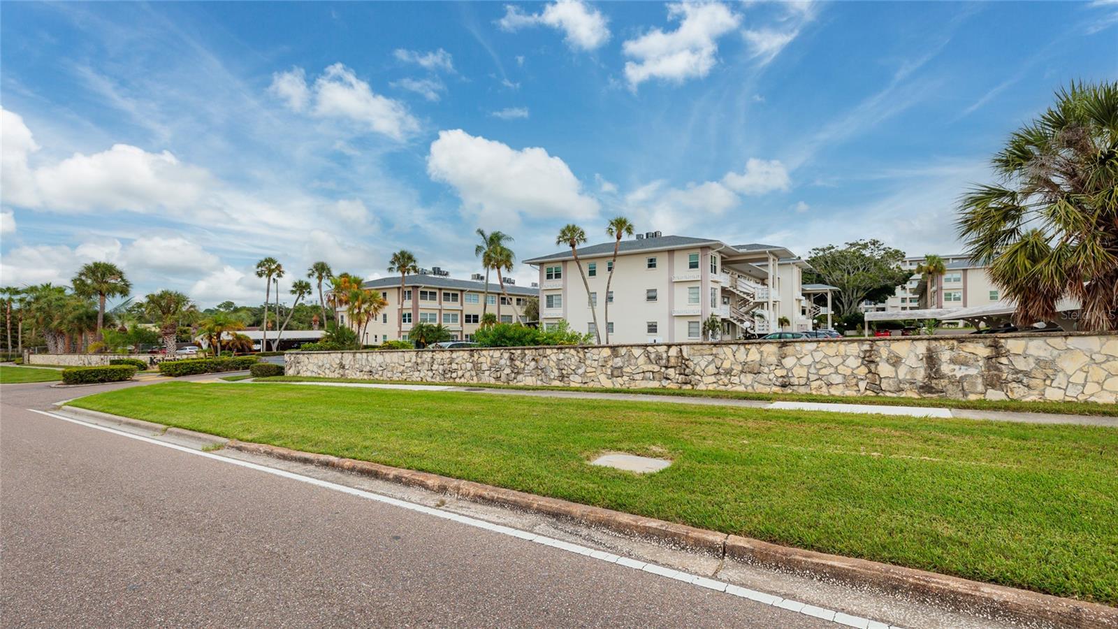 1235 S HIGHLAND AVE #2-301 — photo 48