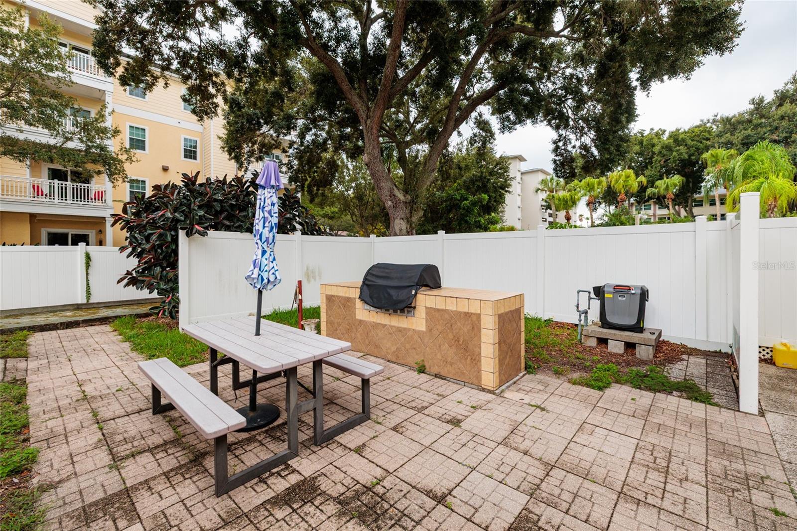 1235 S HIGHLAND AVE #2-301 — photo 47