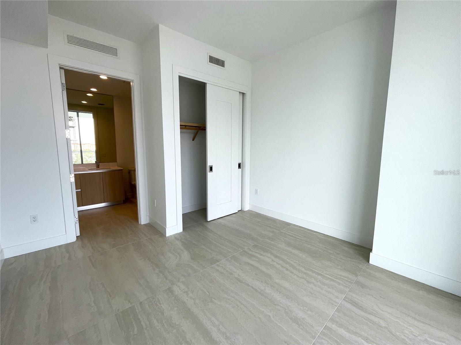 301 QUAY COMMONS #904 — photo 19