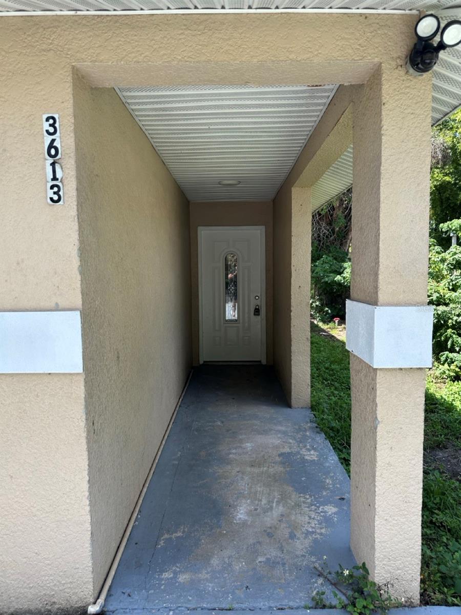 3613 E CHELSEA ST — photo 13