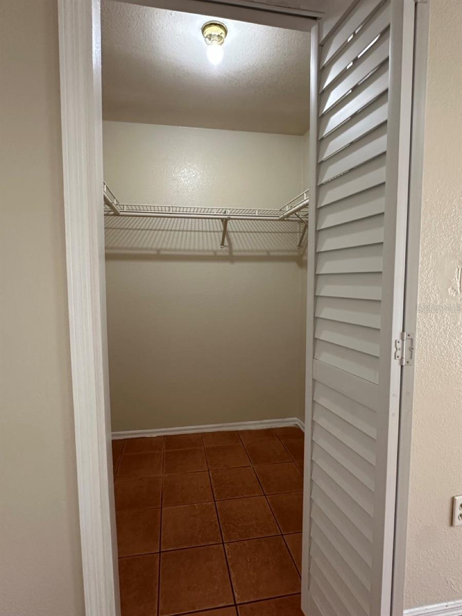 3613 E CHELSEA ST — photo 35