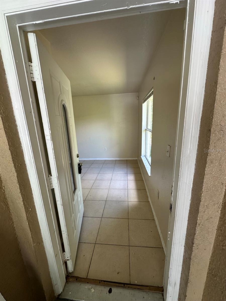 3613 E CHELSEA ST — photo 14