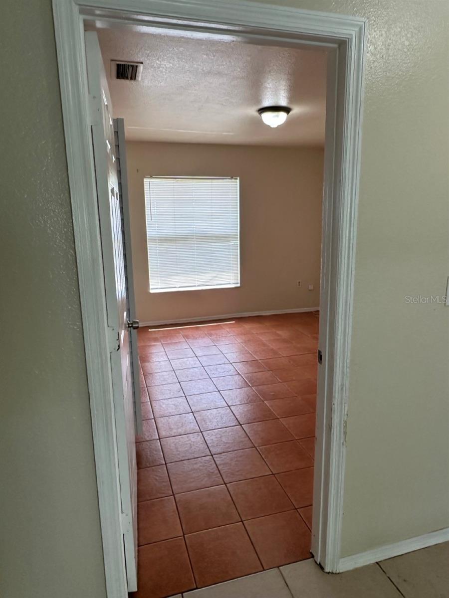 3613 E CHELSEA ST — photo 30
