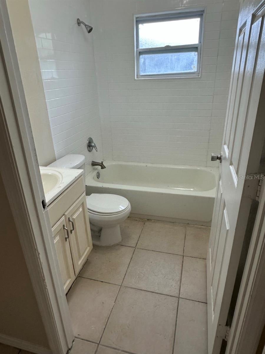 3613 E CHELSEA ST — photo 25