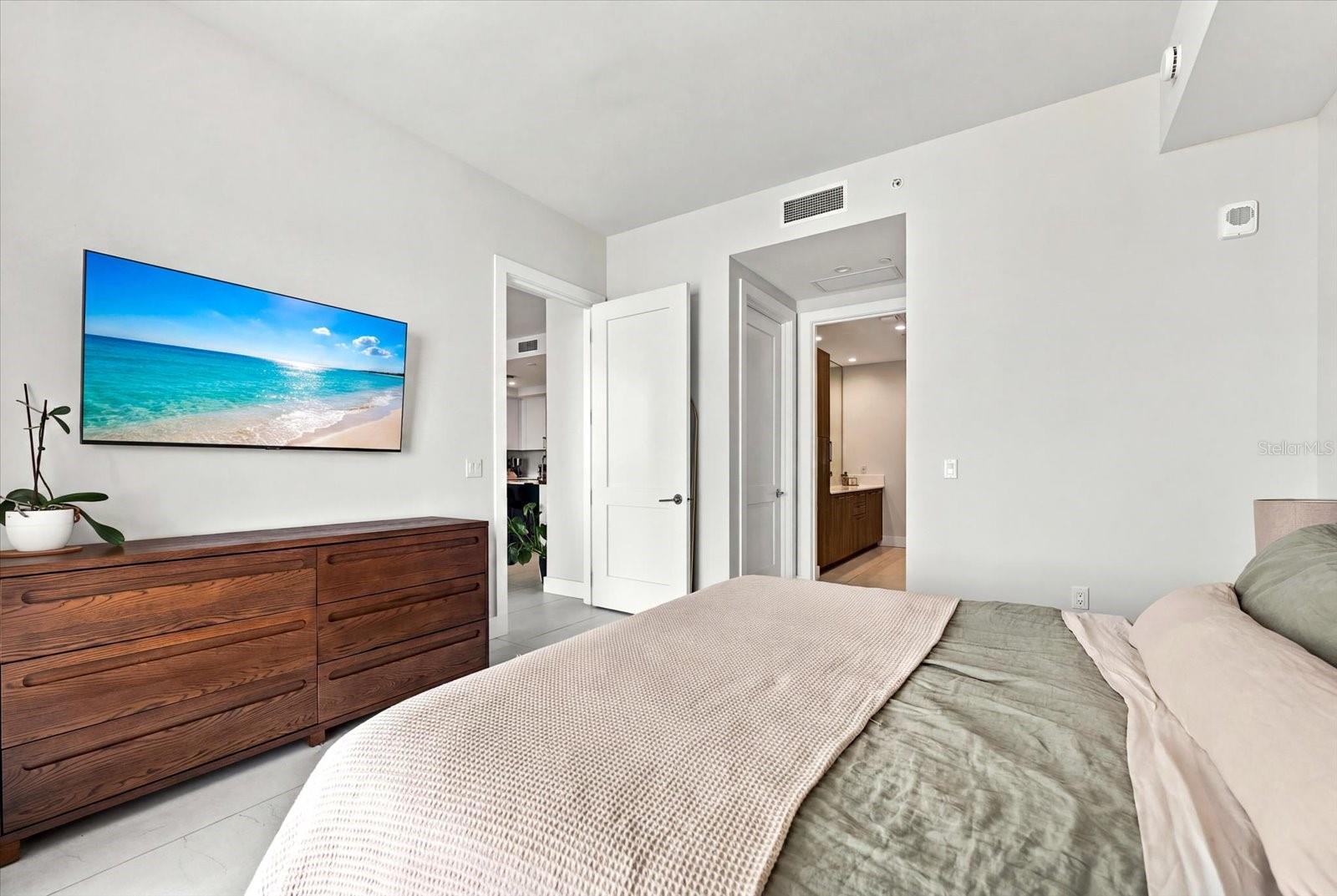 275 1ST AVE S #3308 — photo 29