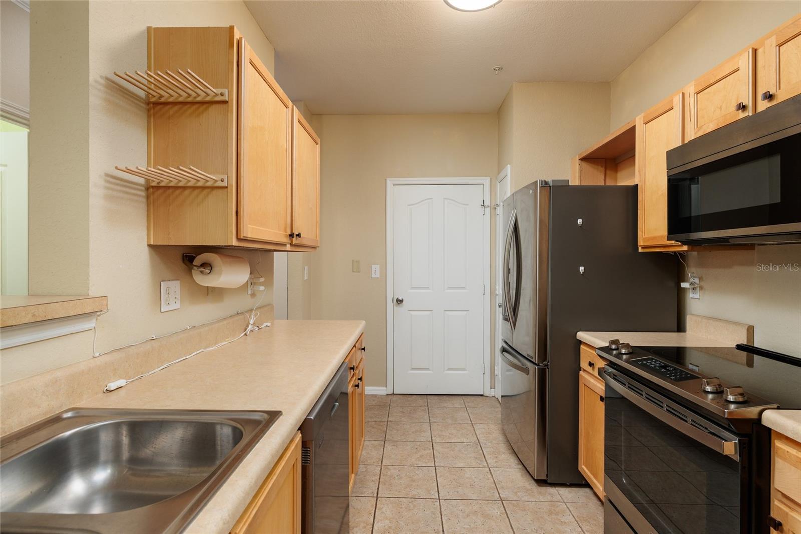 5000 CULBREATH KEY WAY #4-105 — photo 12