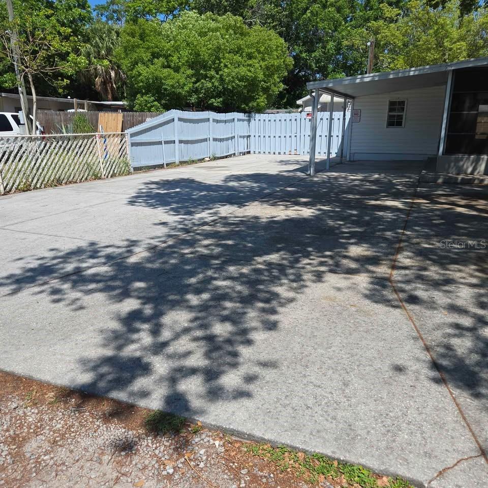 Home in NEW PORT RICHEY — photo 3