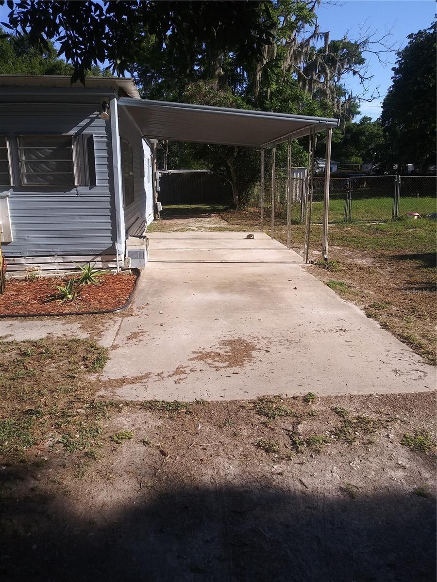 Home in NEW PORT RICHEY — photo 28