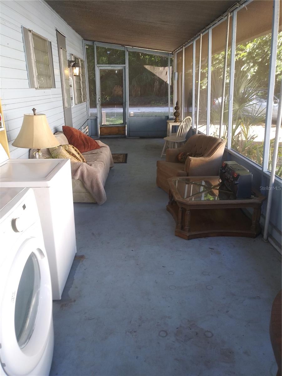 Home in NEW PORT RICHEY — photo 10