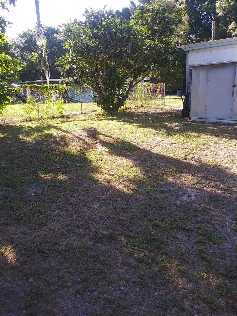 Home in NEW PORT RICHEY — photo 23