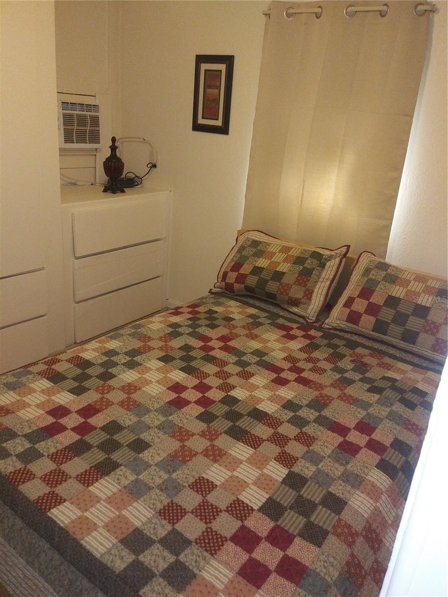 Home in NEW PORT RICHEY — photo 17