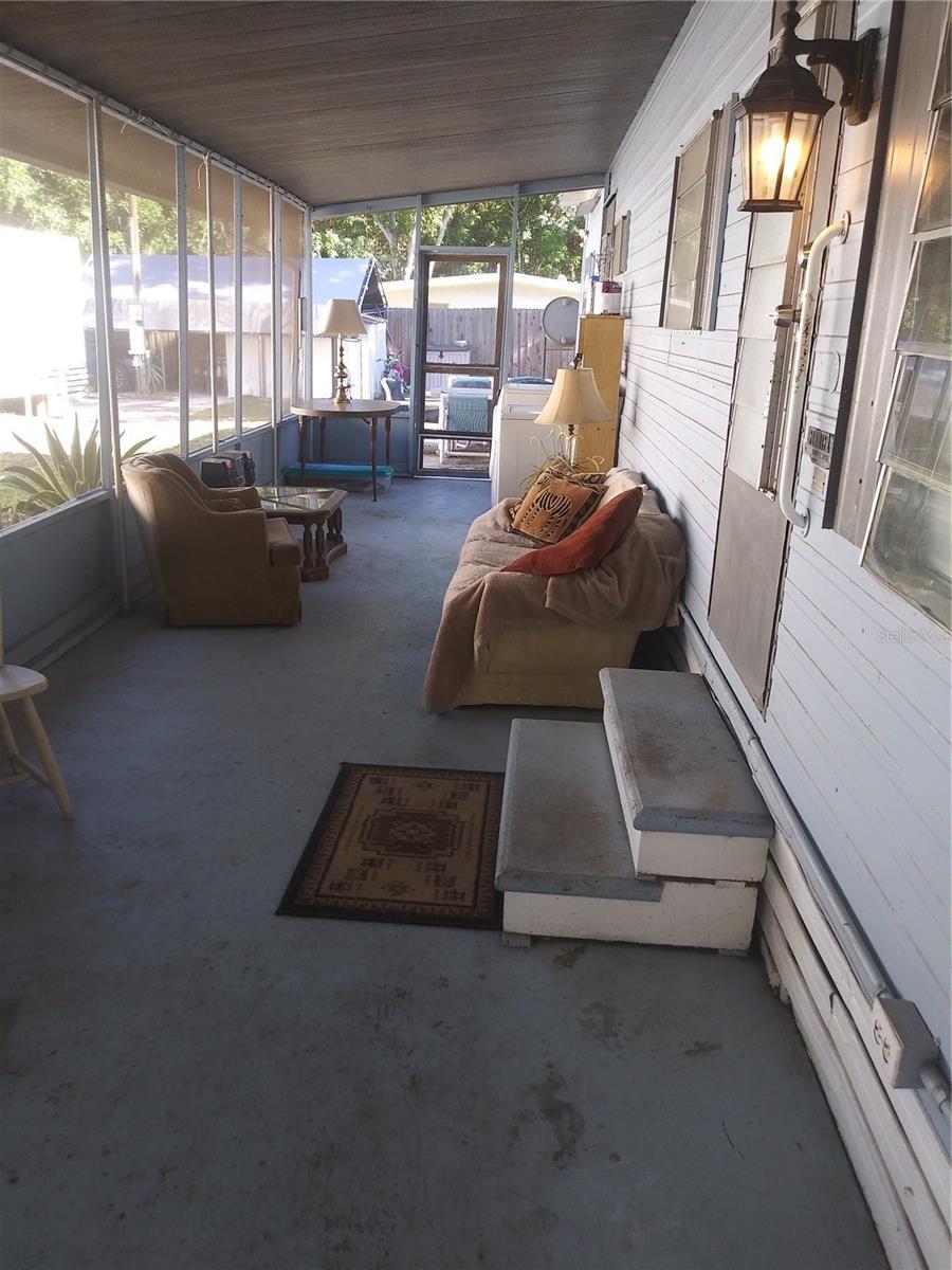 Home in NEW PORT RICHEY — photo 11