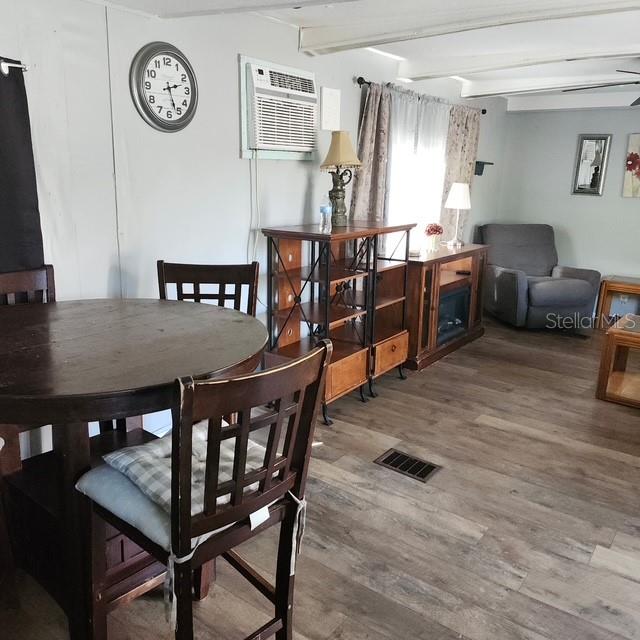 Home in NEW PORT RICHEY — photo 4