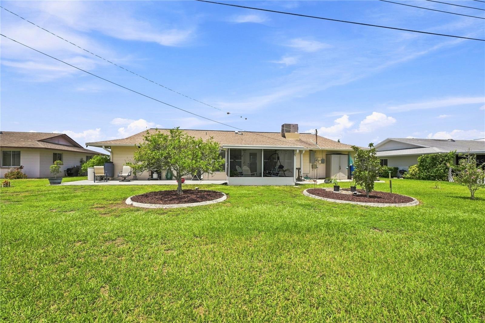 1405 HACIENDA DR — photo 35