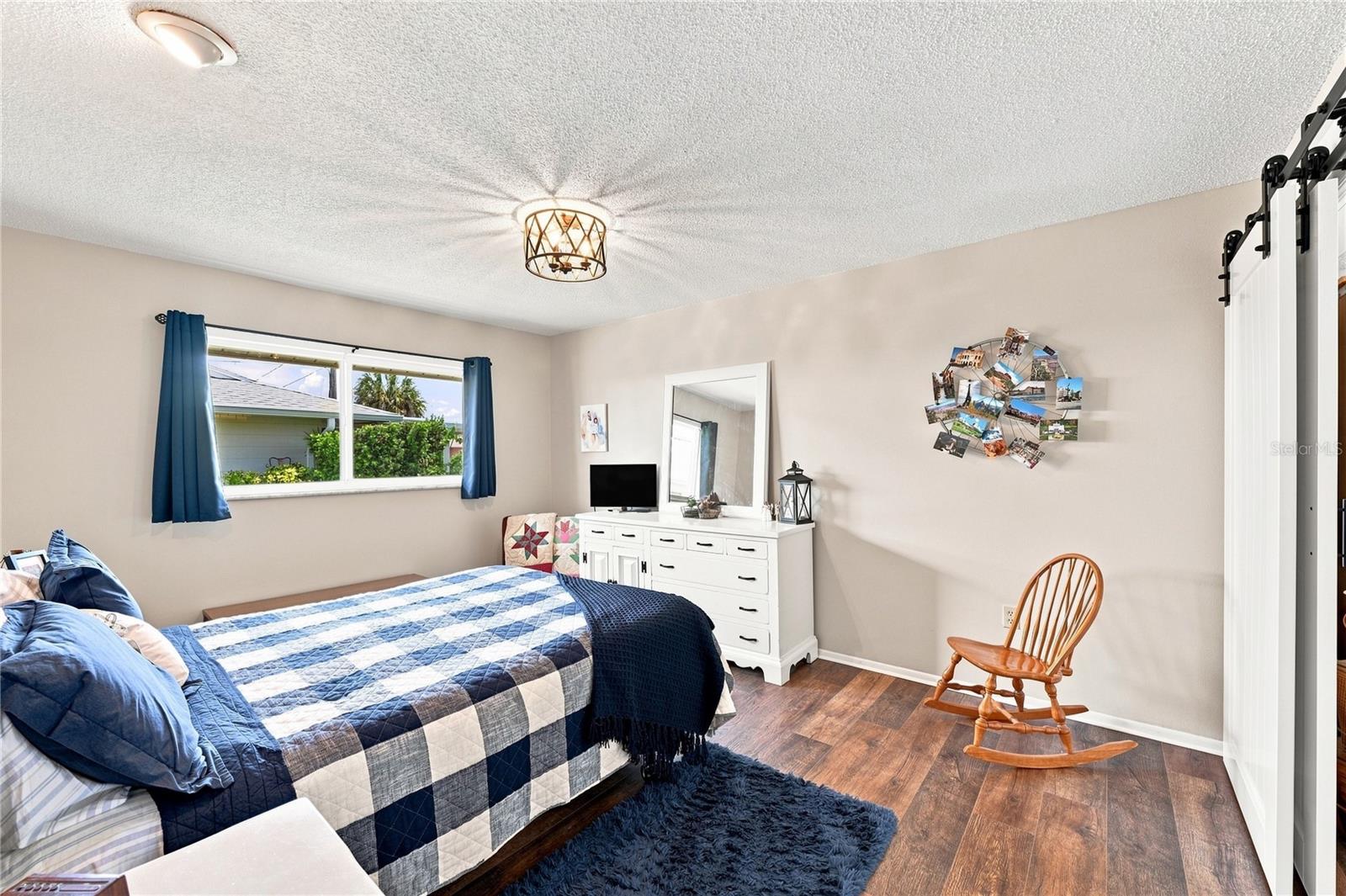1405 HACIENDA DR — photo 27