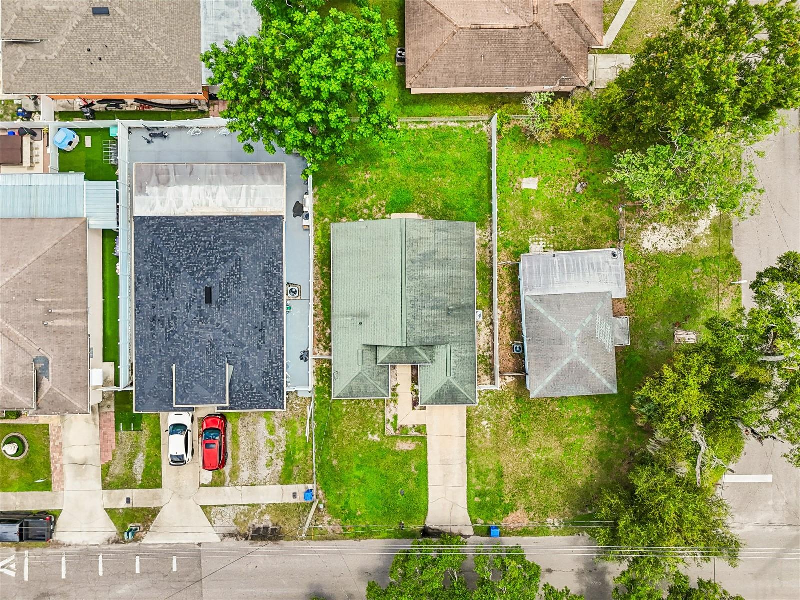 2604 W KIRBY ST — photo 53