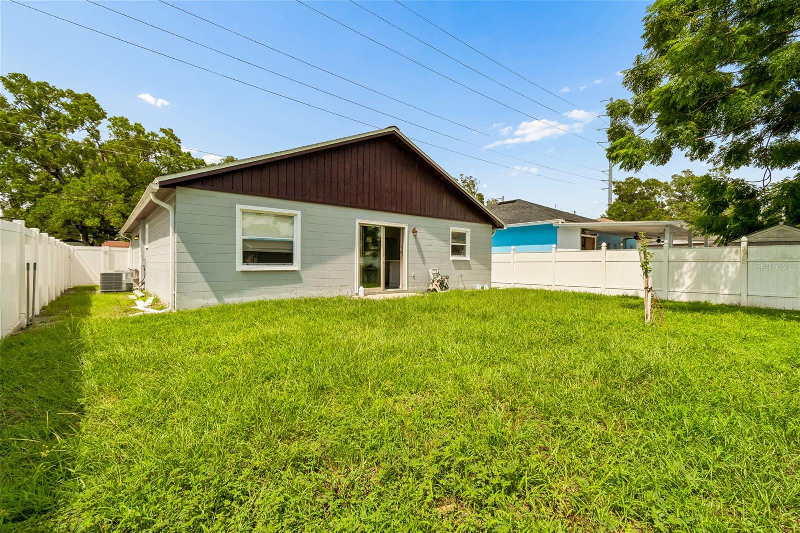2604 W KIRBY ST — photo 42