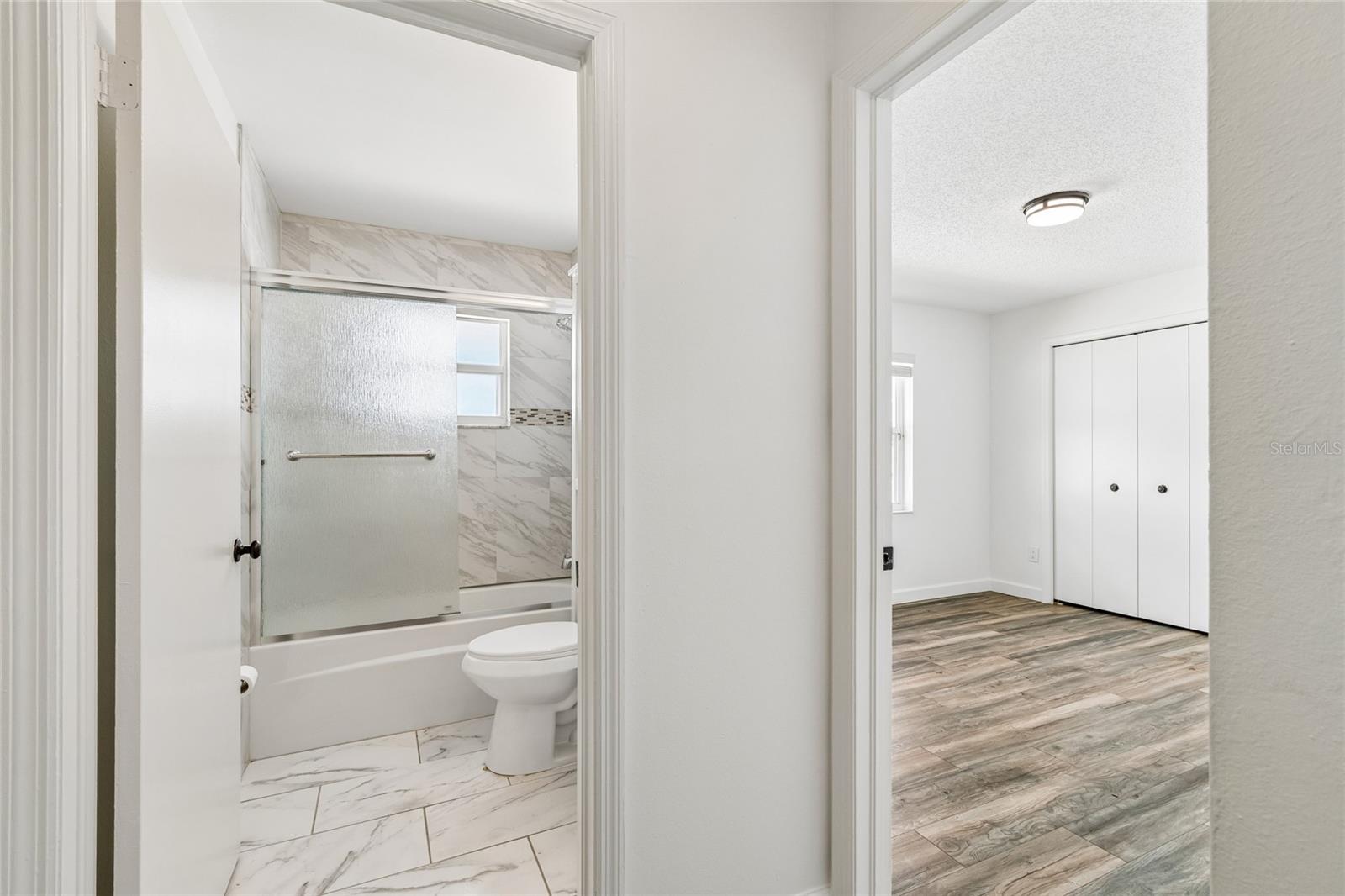 2604 W KIRBY ST — photo 21