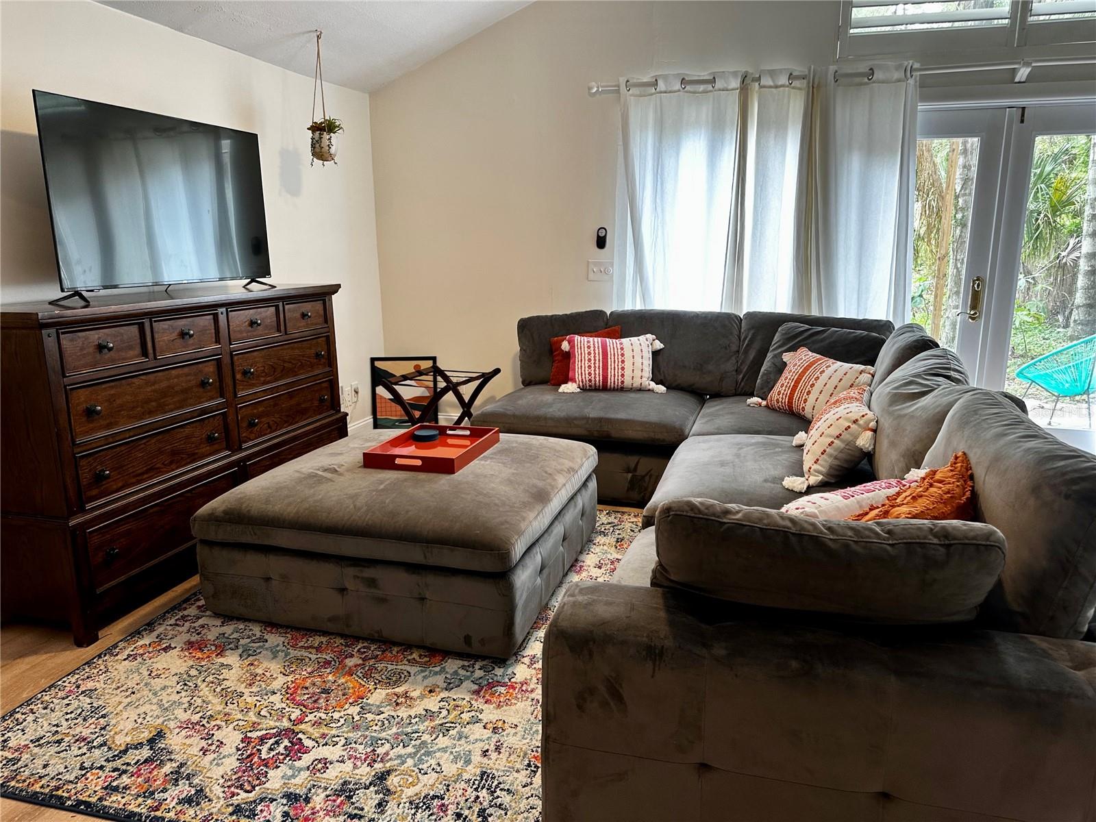 1222 E CRAWFORD ST #B — photo 4