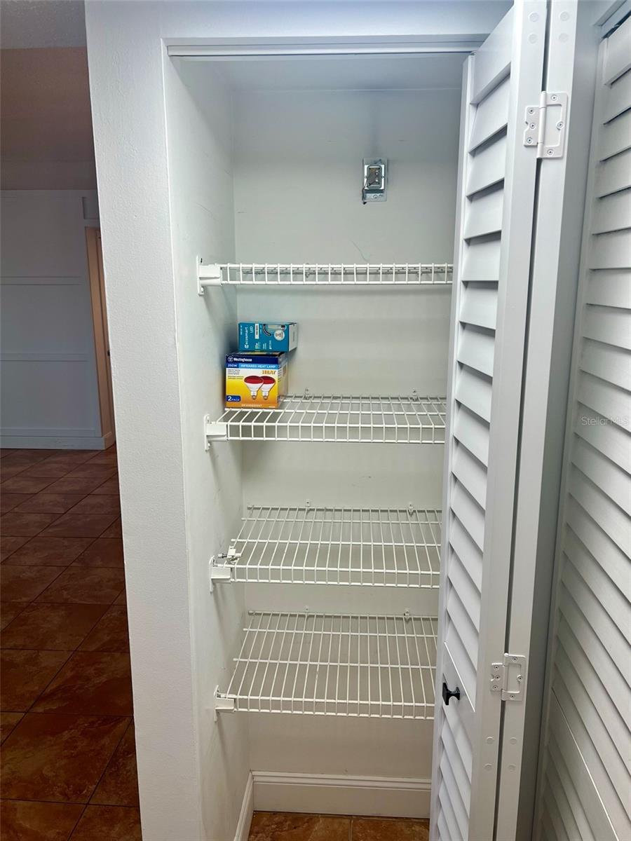 5769 GARDENS DR — photo 8