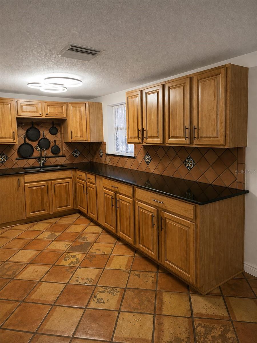 16109 INDIAN MOUND RD — photo 4
