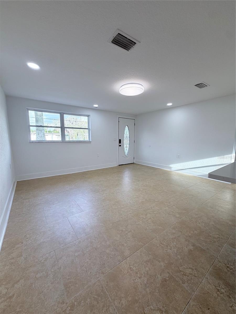7317 OELSNER ST — photo 11