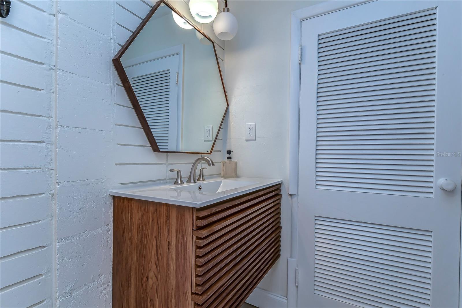4701 N WILLIS ST — photo 34