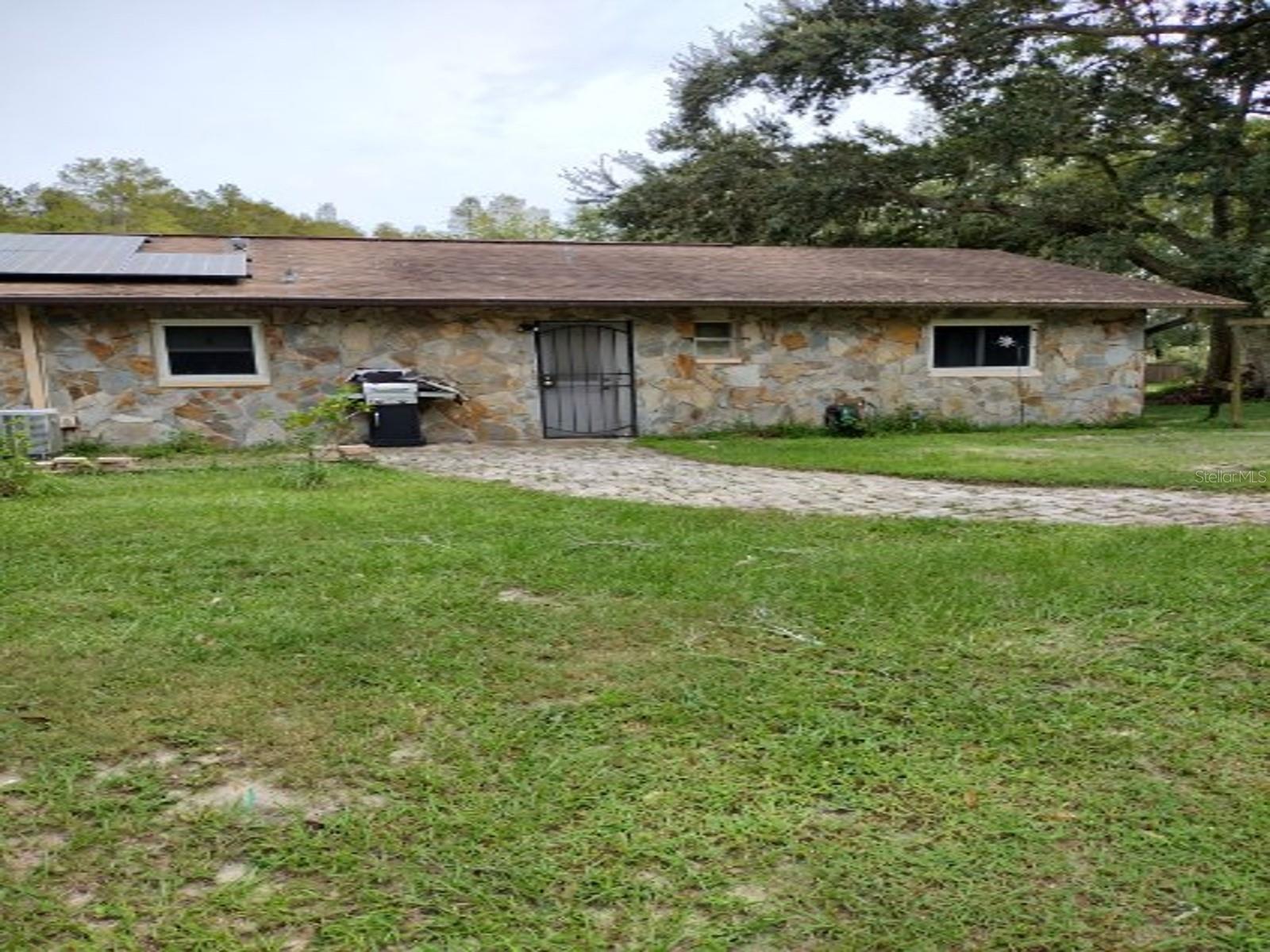 18334 SPENCER RD — photo 2