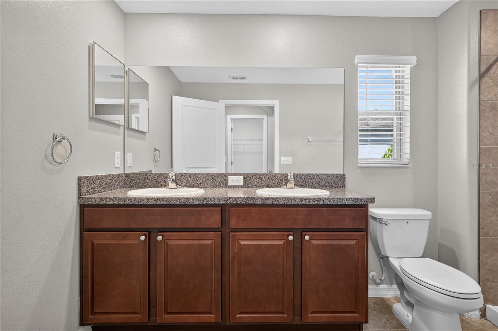7617 GINGER LILY CT — photo 21
