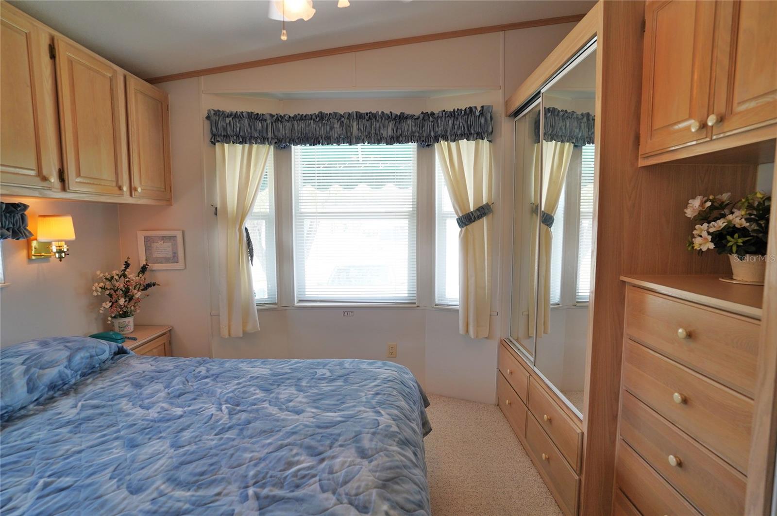 125 BROOKSHIRE DR — photo 18