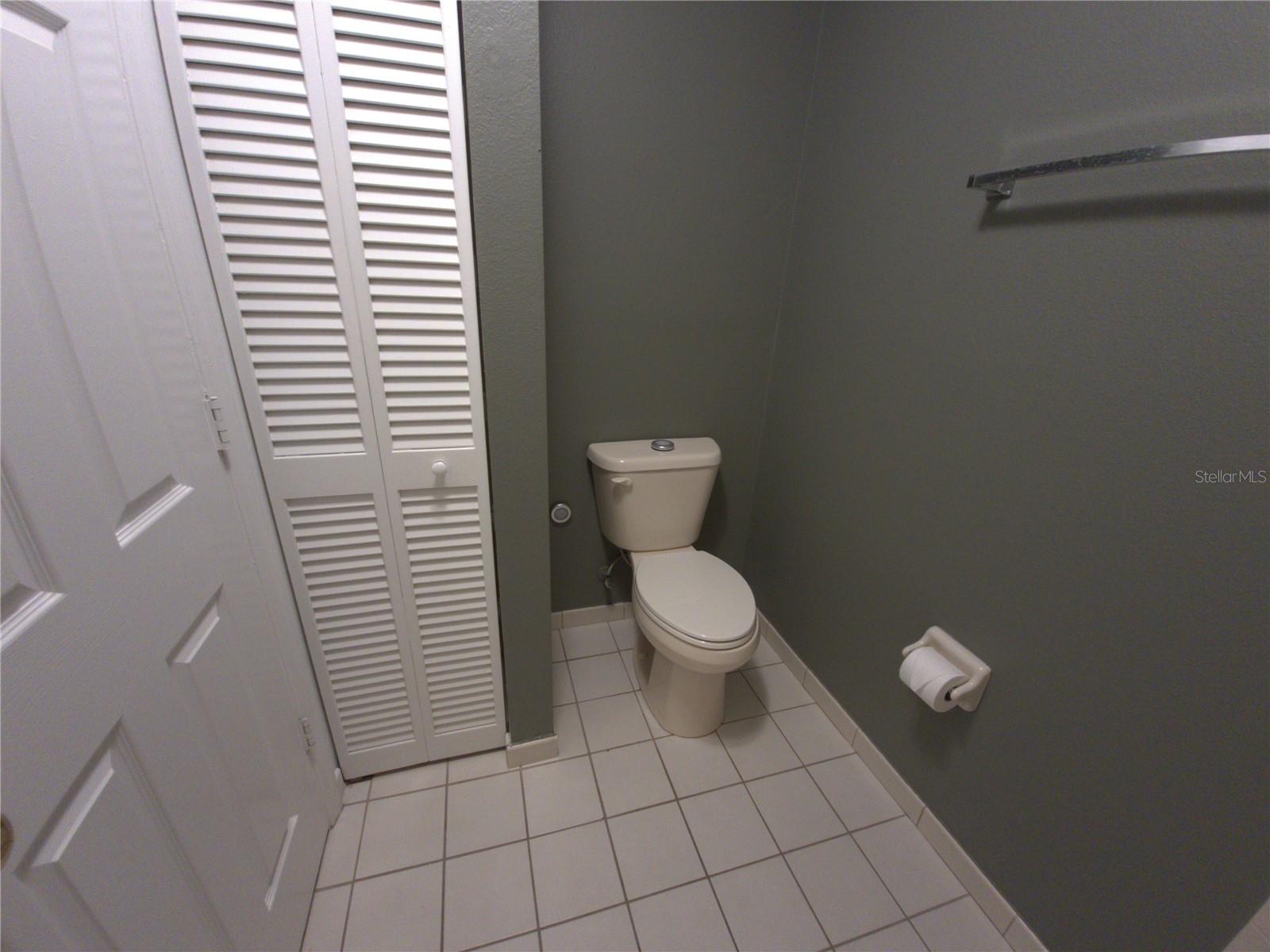 2721 COUNTRYSIDE BLVD #102 — photo 16