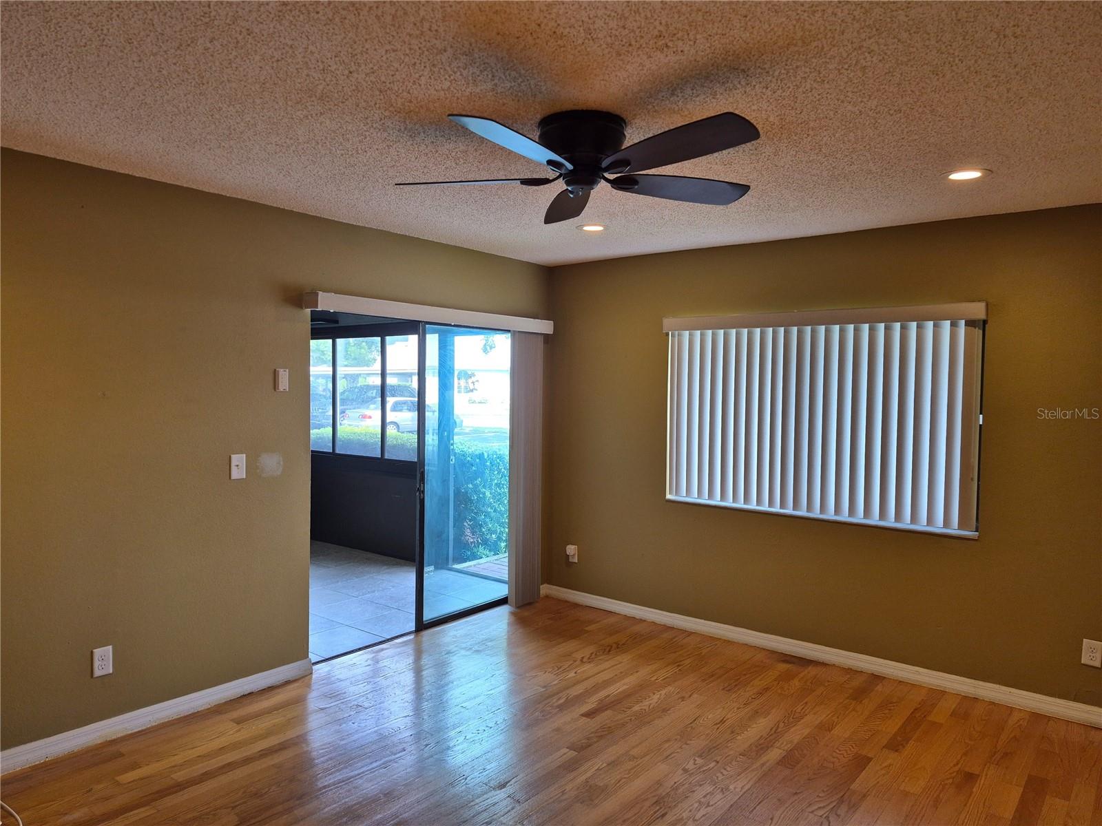 2721 COUNTRYSIDE BLVD #102 — photo 7