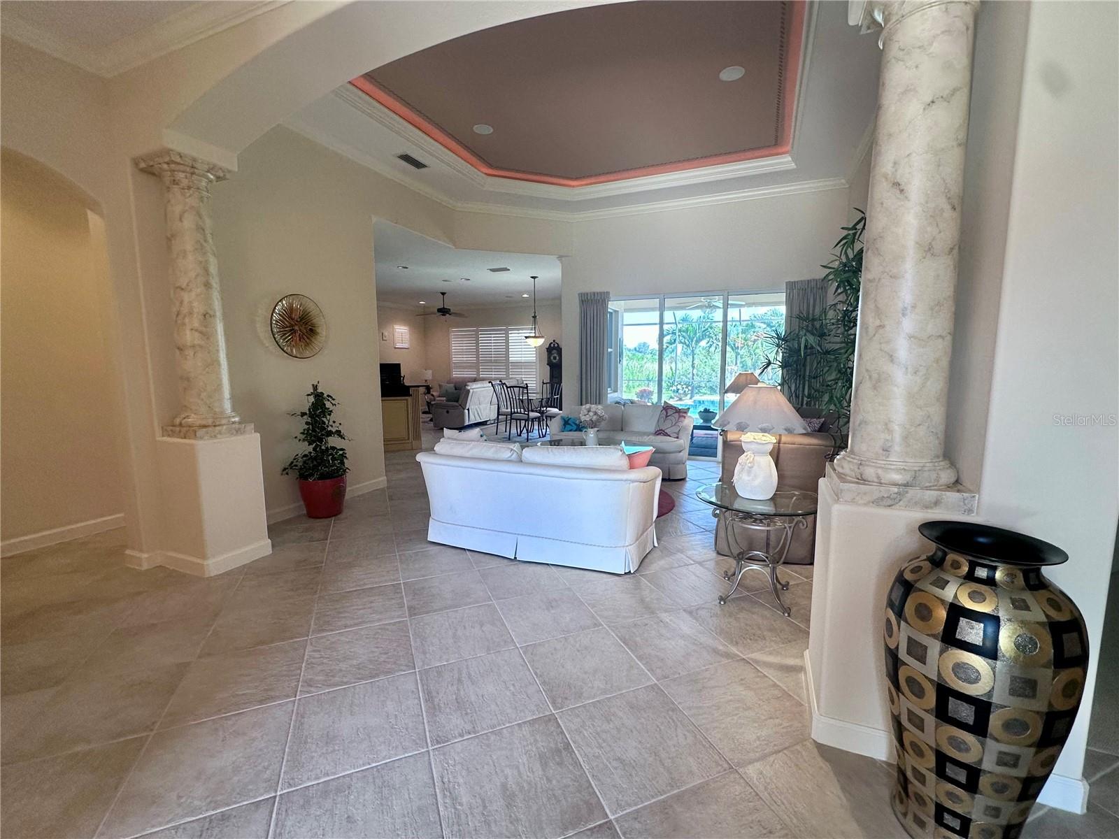 194 MONTELLUNA DR — photo 10
