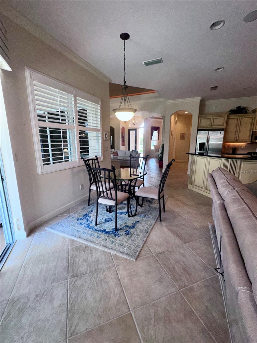 194 MONTELLUNA DR — photo 21