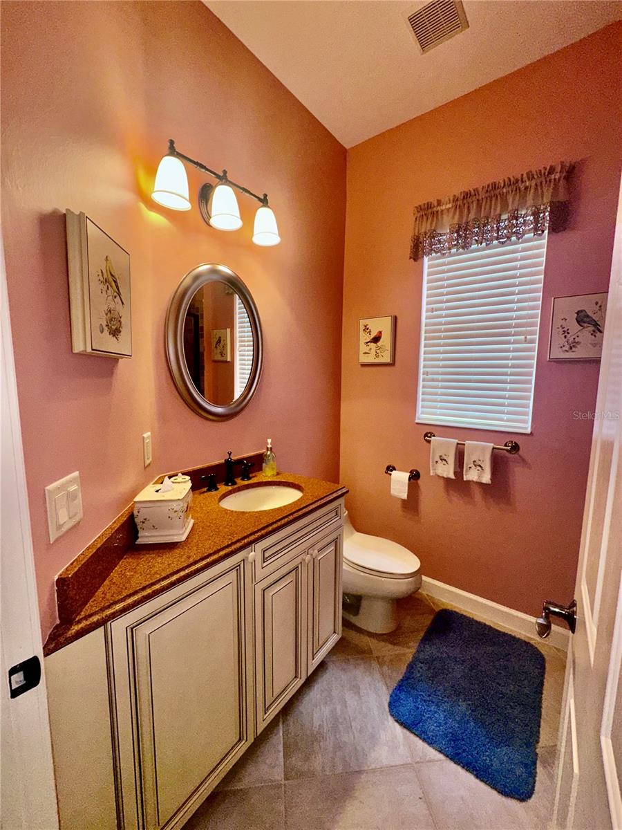 194 MONTELLUNA DR — photo 44