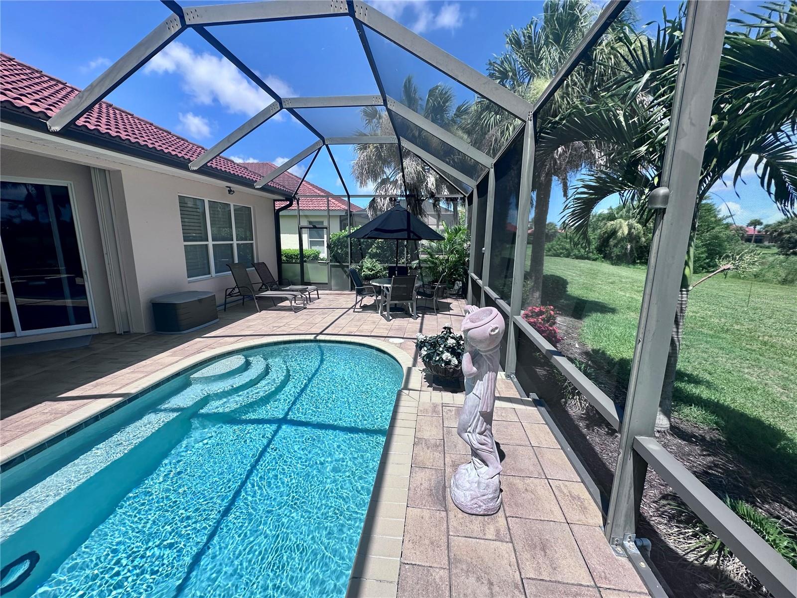 194 MONTELLUNA DR — photo 65