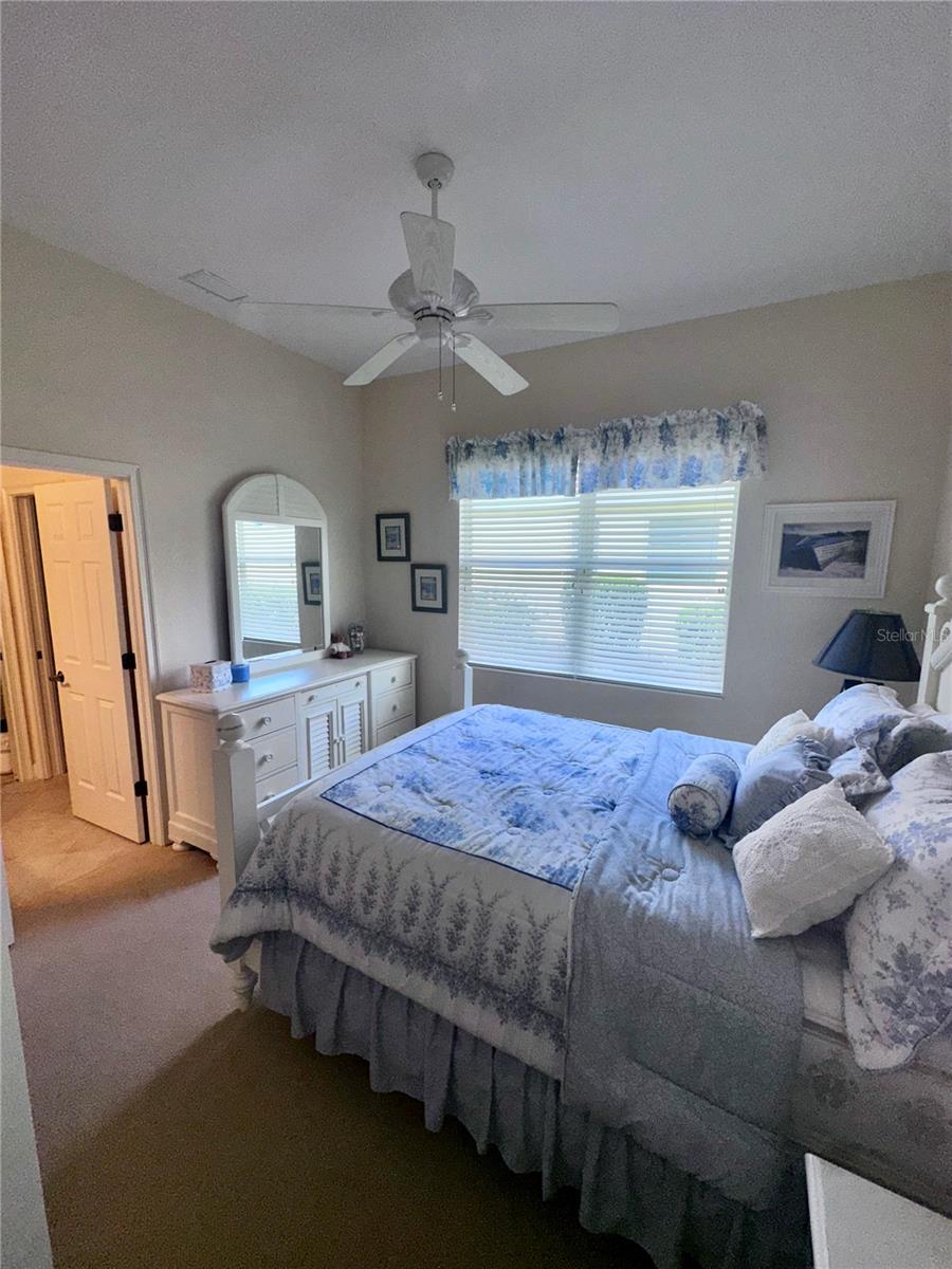 194 MONTELLUNA DR — photo 48