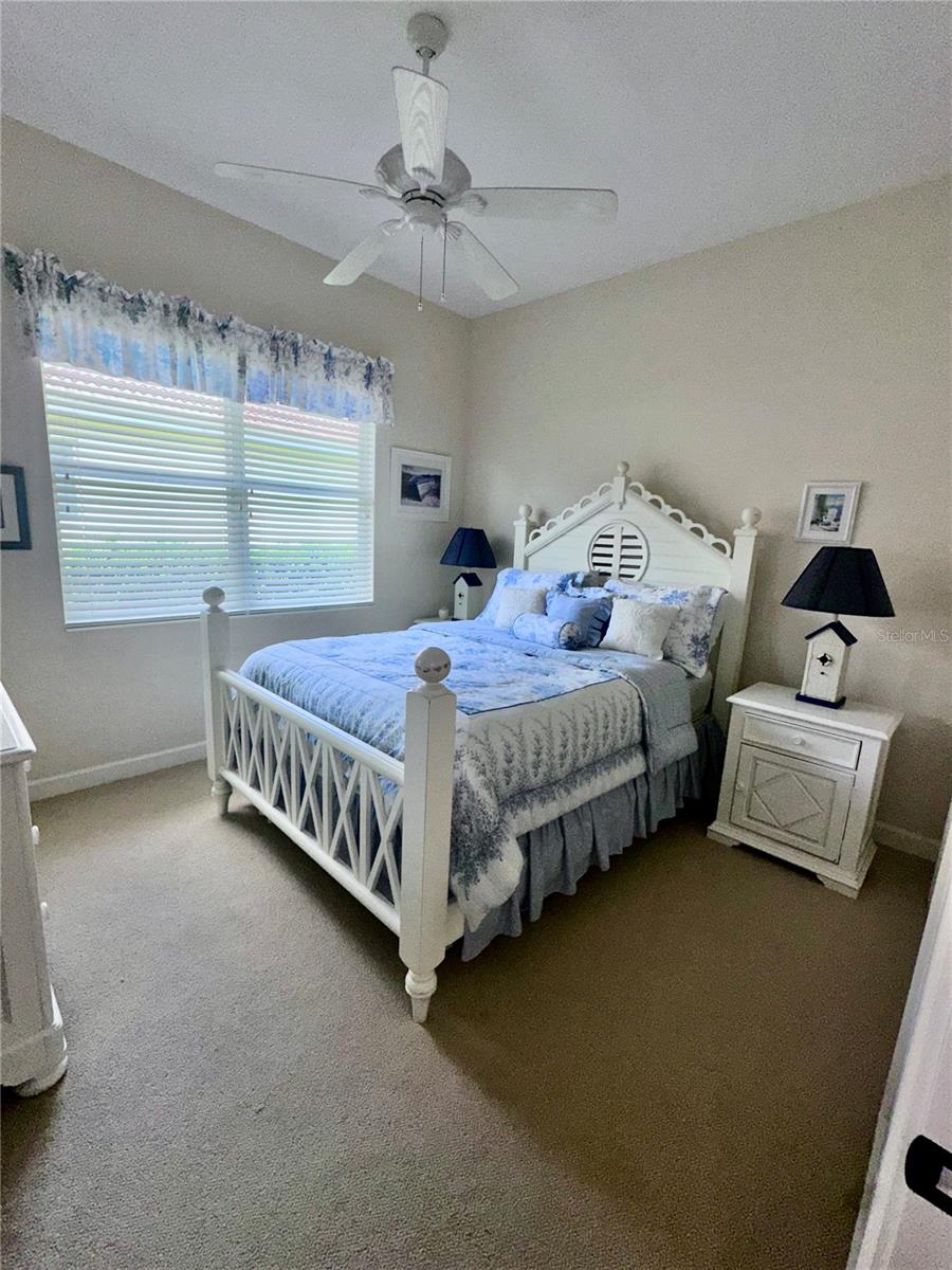 194 MONTELLUNA DR — photo 47