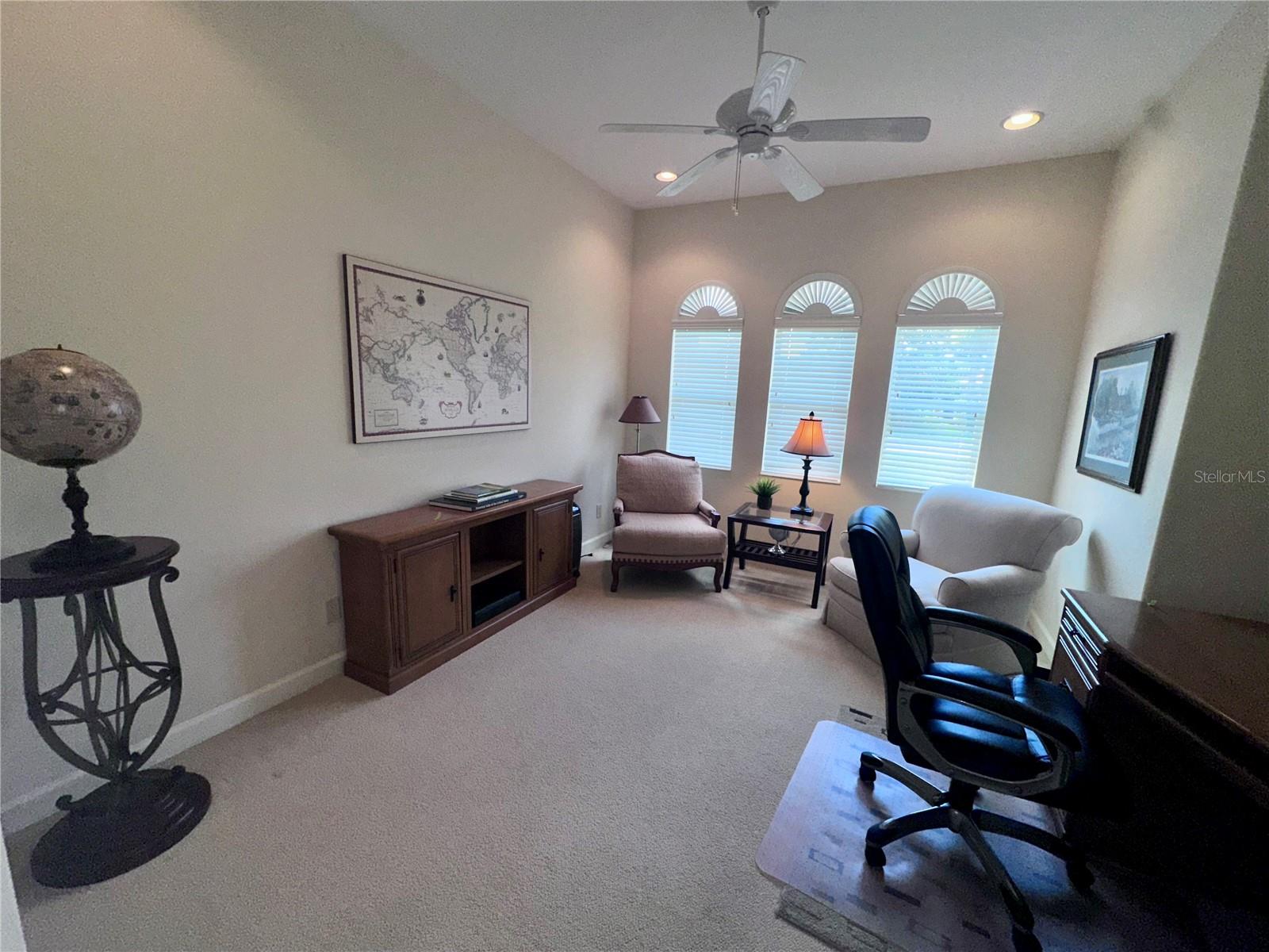 194 MONTELLUNA DR — photo 40