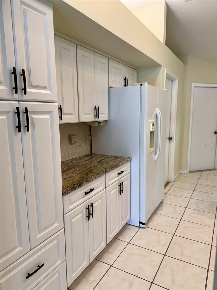 3670 LAKE BLVD — photo 8