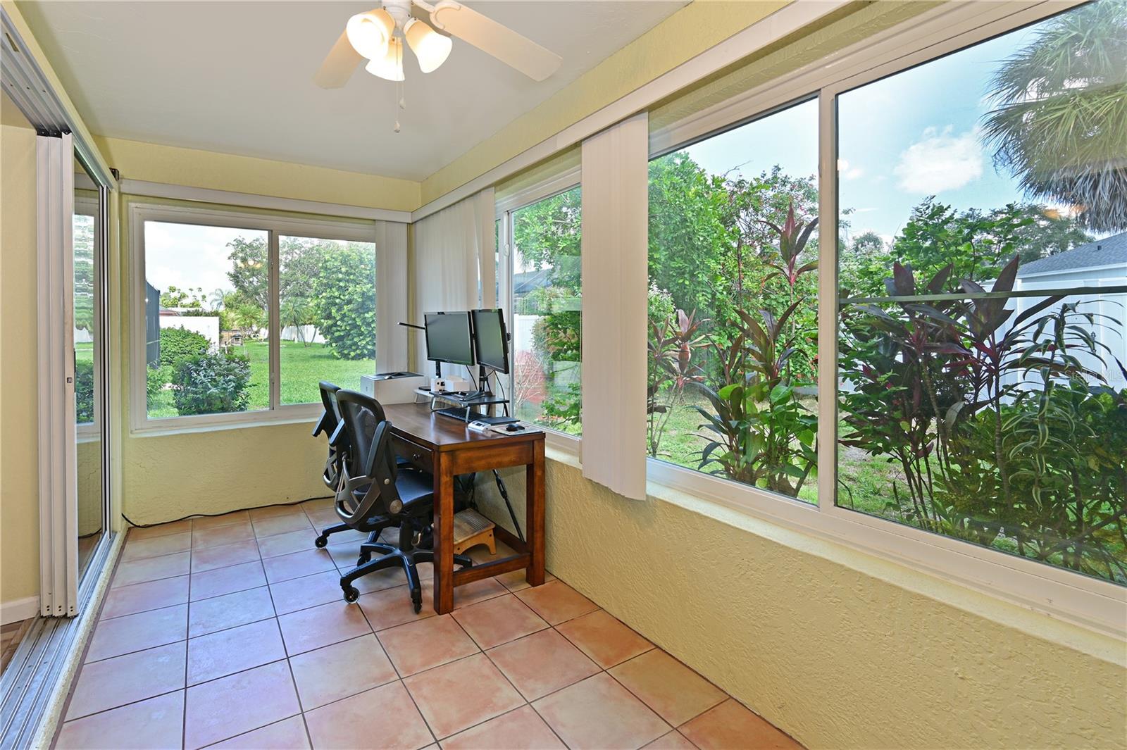 4427 MURFIELD DR E — photo 17
