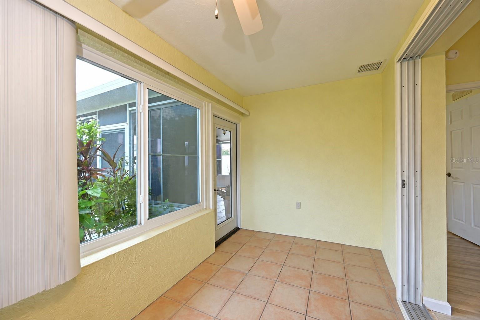 4427 MURFIELD DR E — photo 18