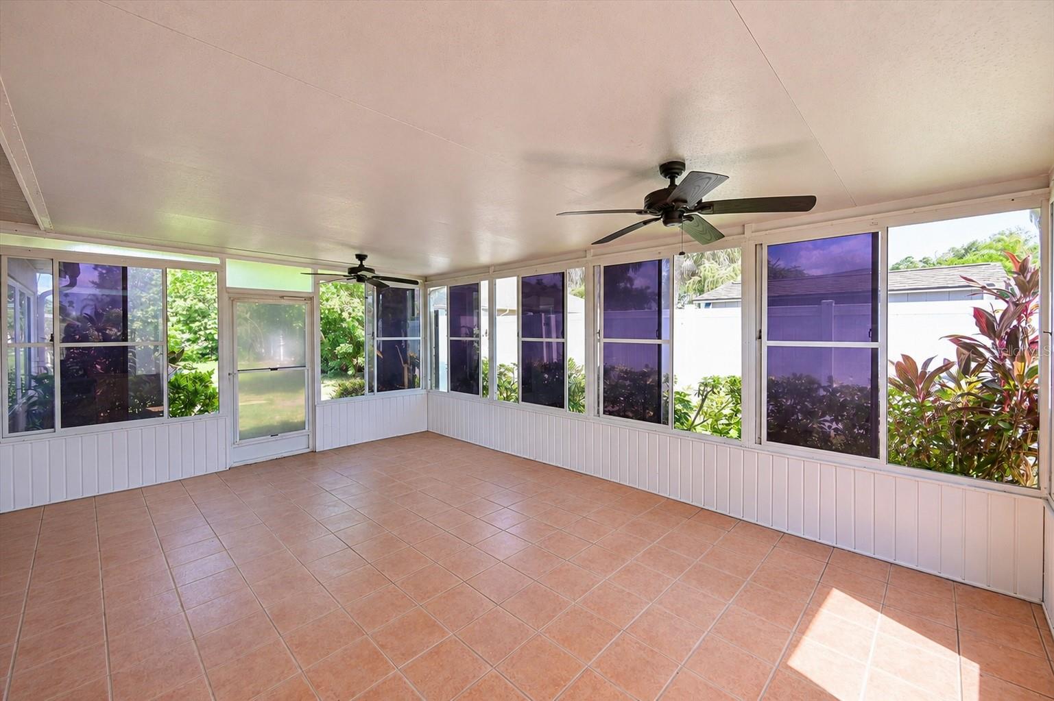 4427 MURFIELD DR E — photo 21