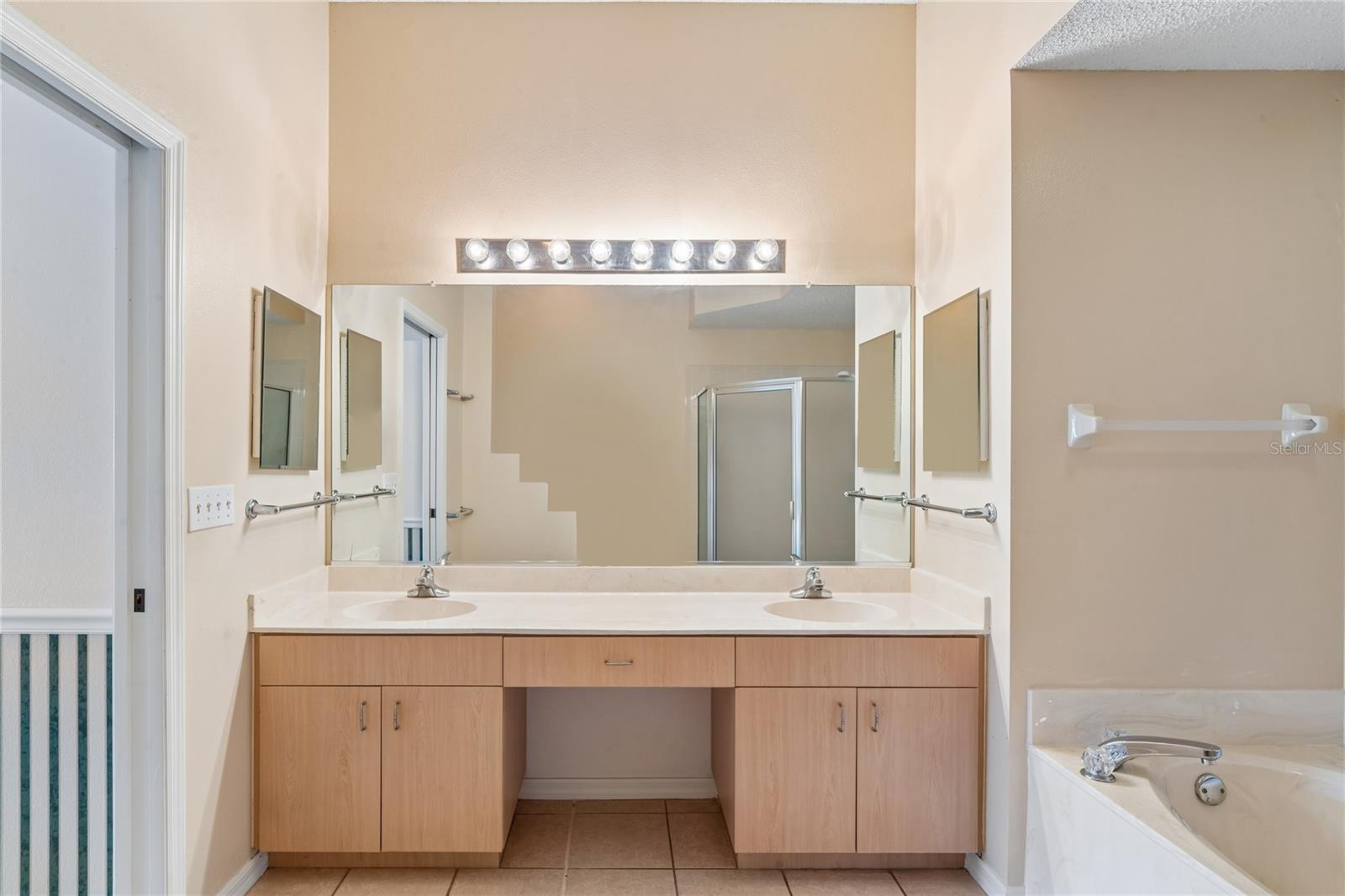 2208 WORTHINGTON GREENS DR #2208 — photo 47