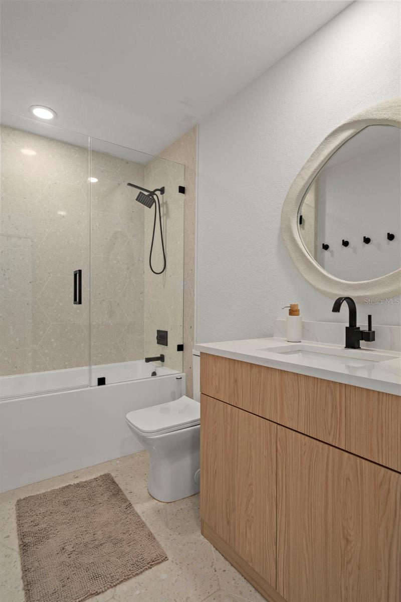 5548 LEEWARD LN — photo 44