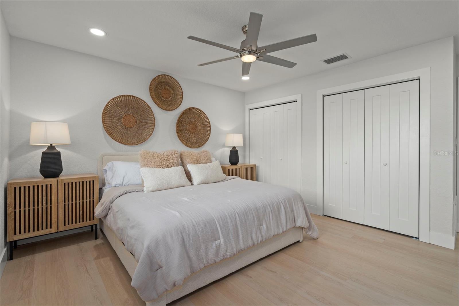 5548 LEEWARD LN — photo 39